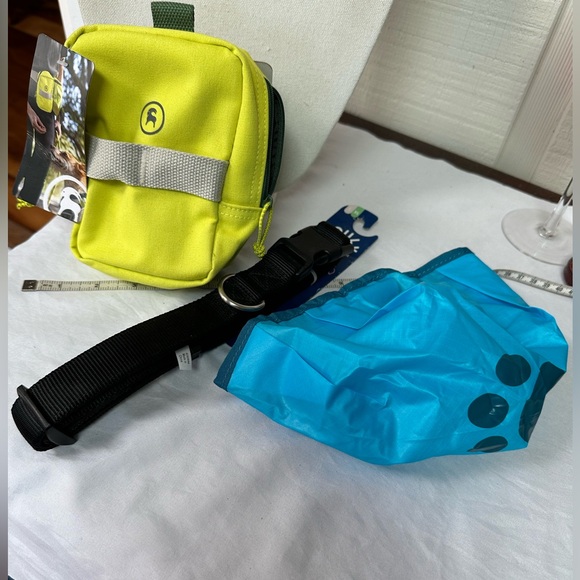 GO BAG Other - Dog bundle collar water bowl treat carrier